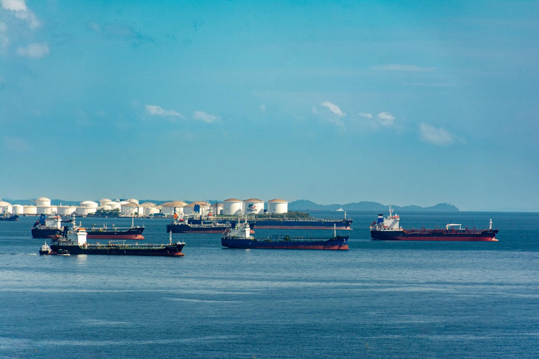 China Iran oil trade shipping