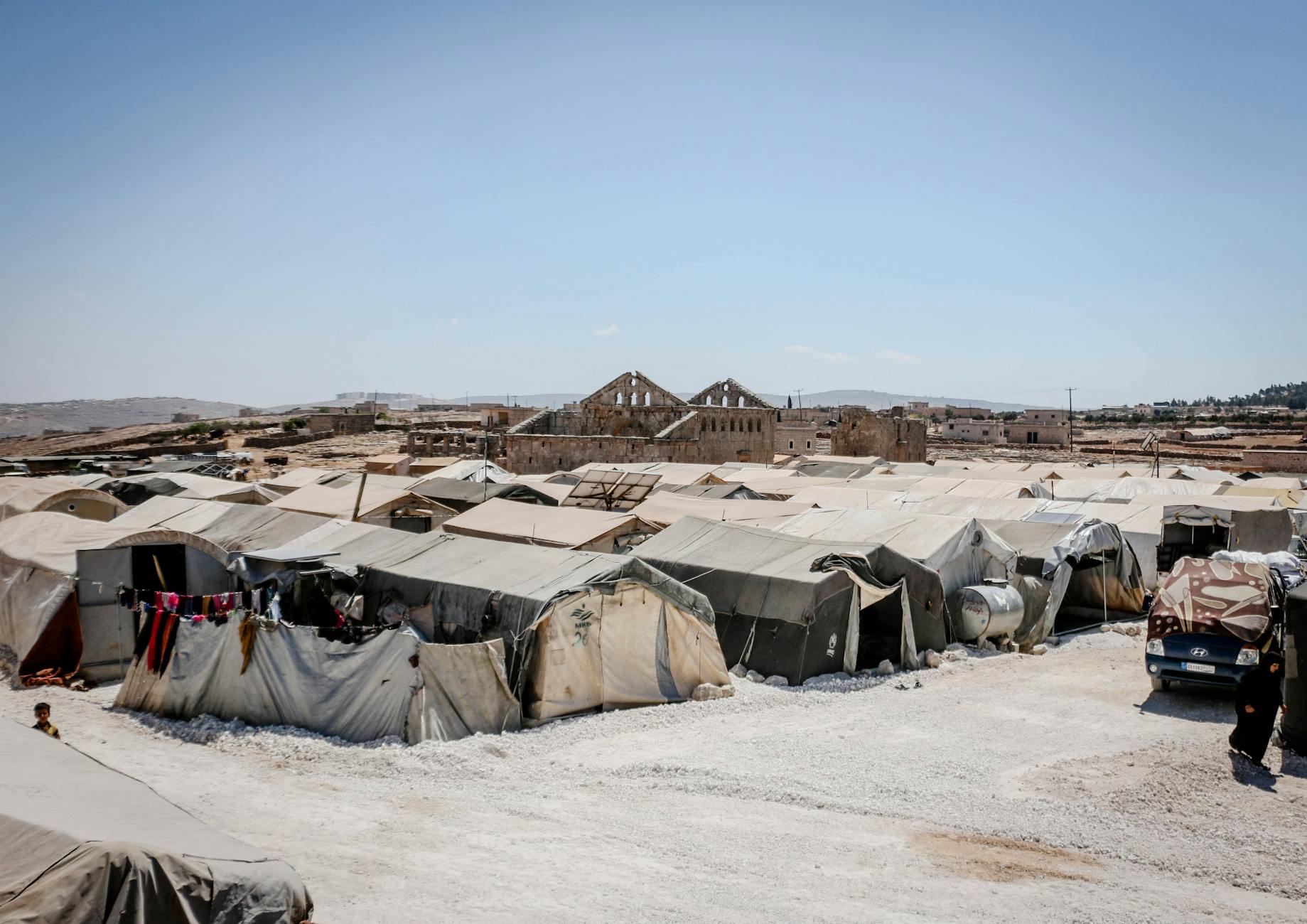 vaccination camp - displaced persons